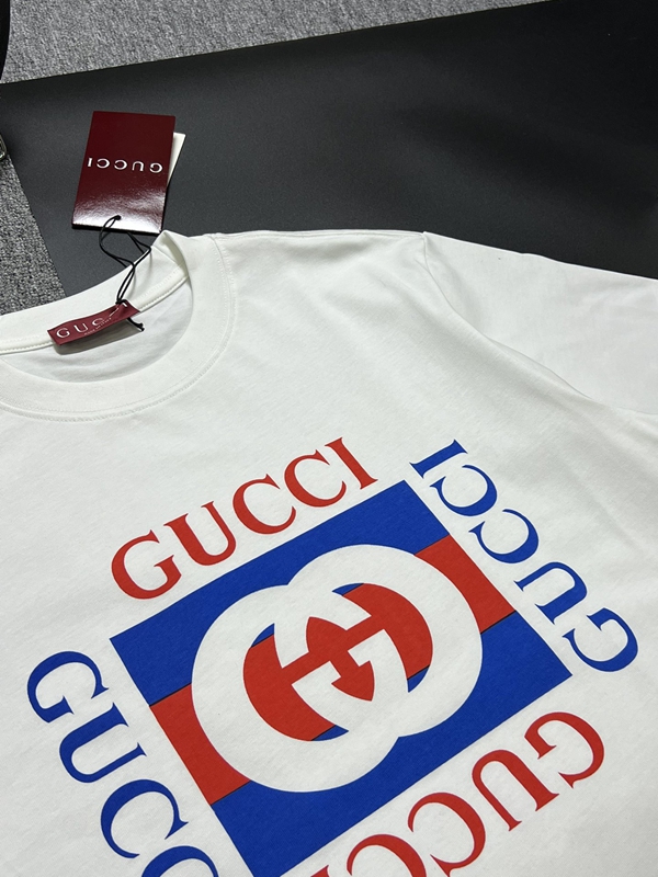 ブランドTシャツ細部ディテール